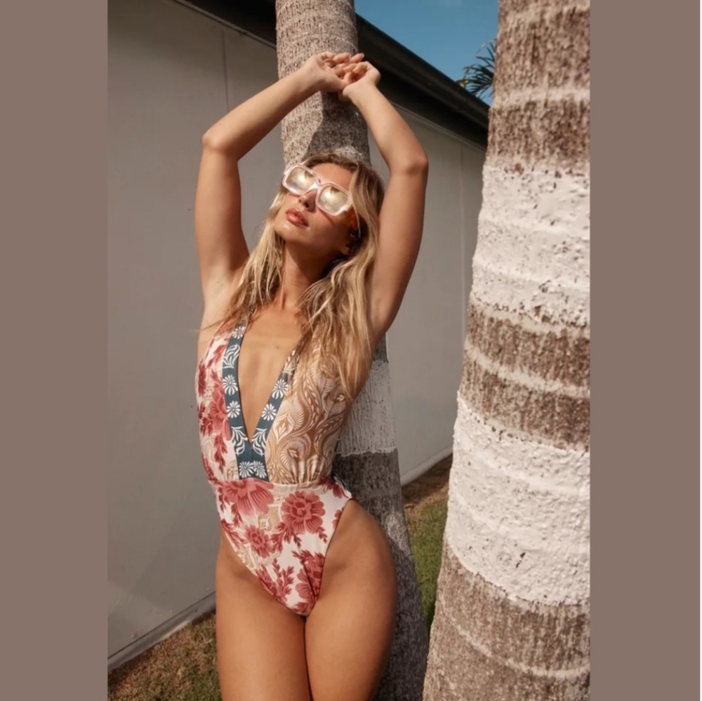 Agua Bendita Ellis Printed One Piece - NWT